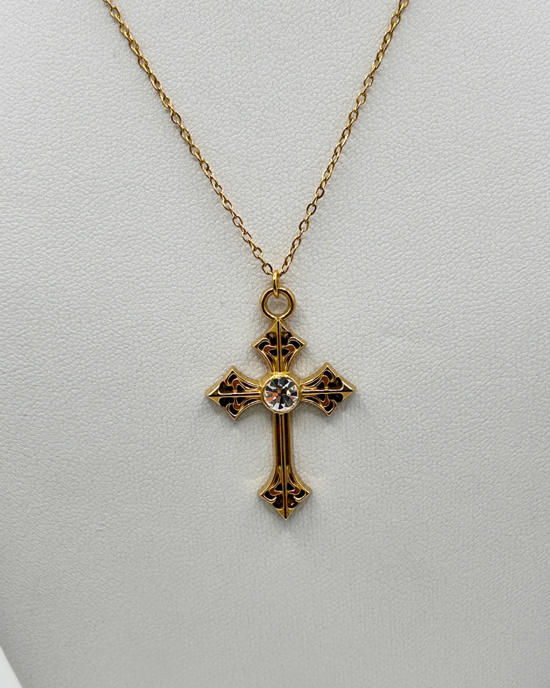 Collana Croce Vintage